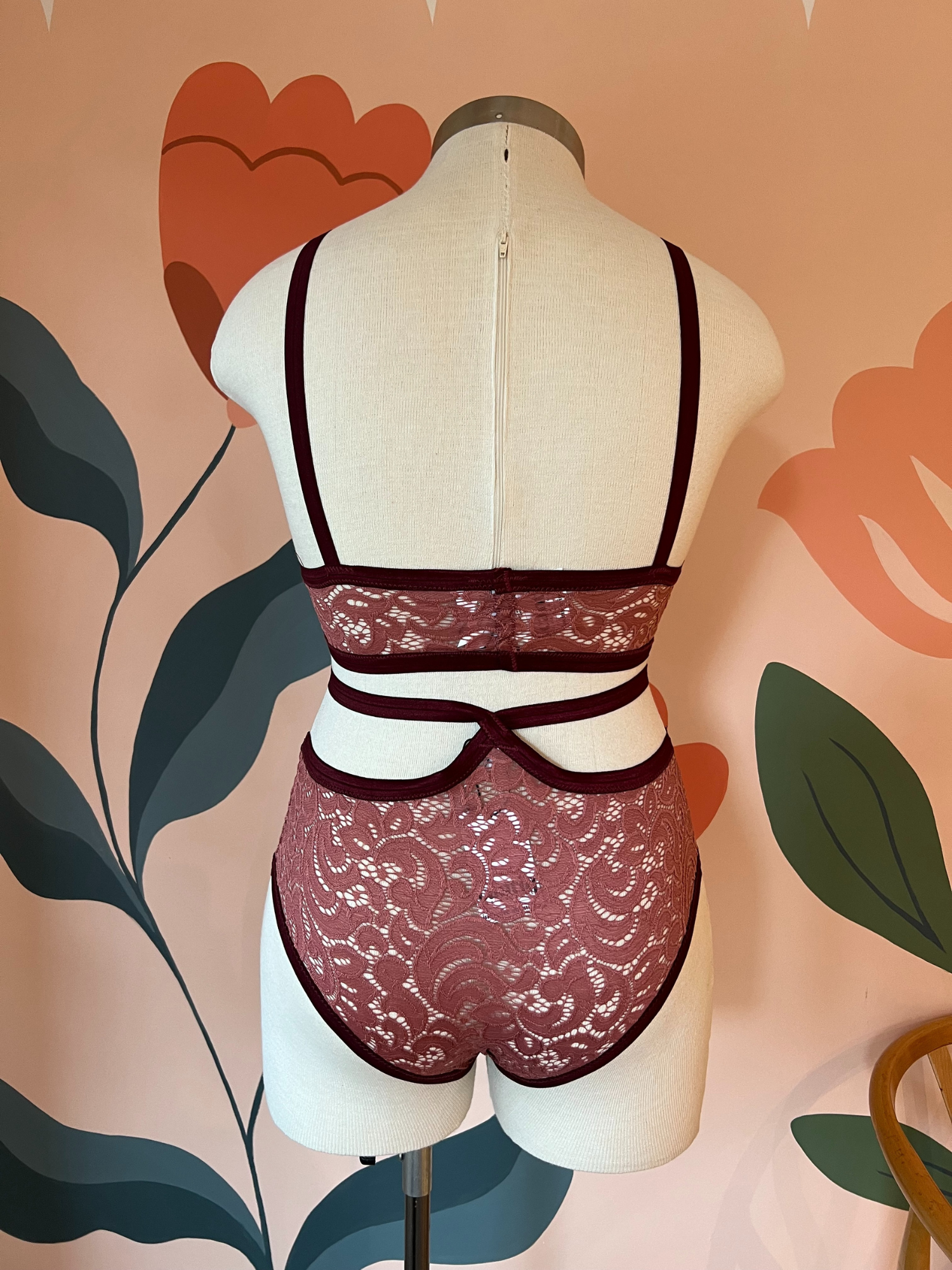 Cantiq Triangle Cut Out Bralette