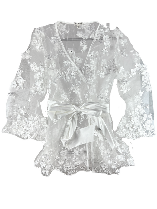 Kilo Brava 3D White Floral Short Robe