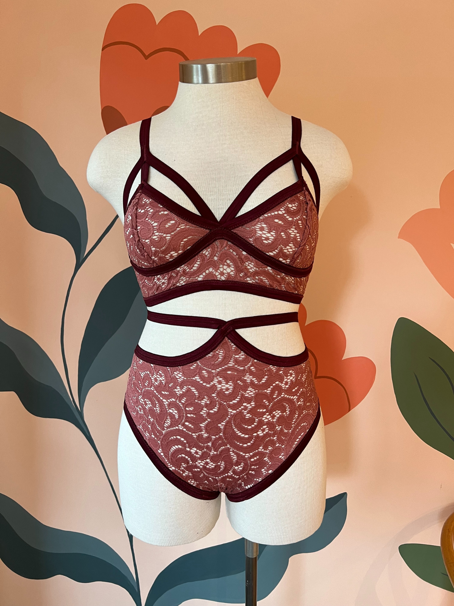 Cantiq Triangle Cut Out Bralette