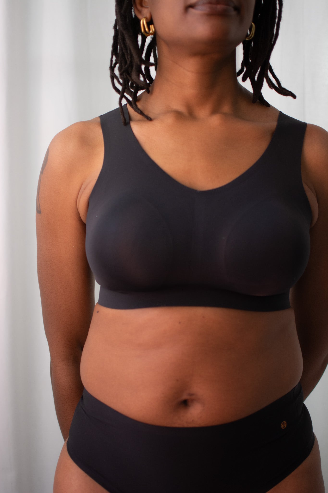 color: Black Onyx