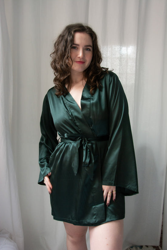 Kilo Brava Satin Short Robe