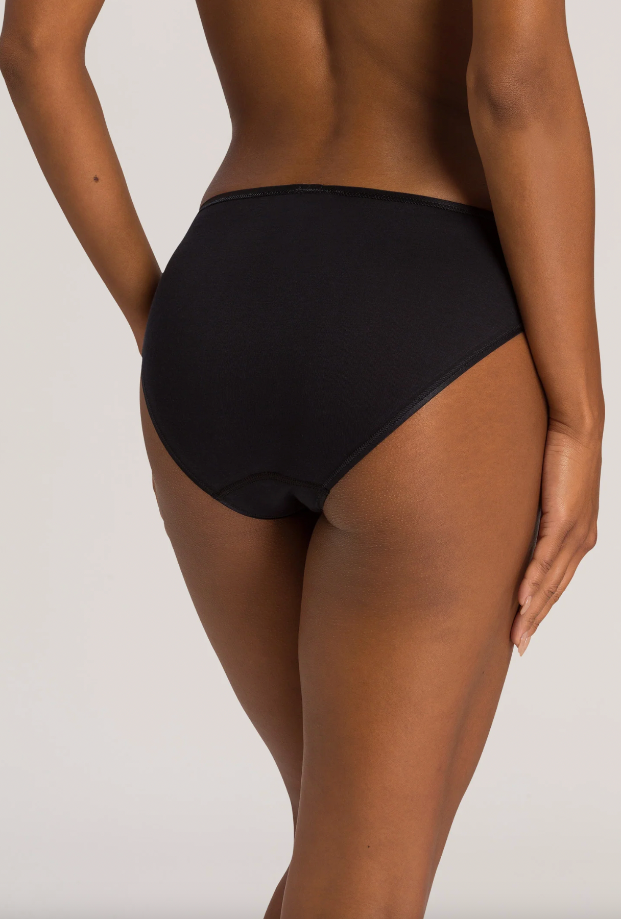 Hanro Cotton Seamless Cotton High Cut Full Brief