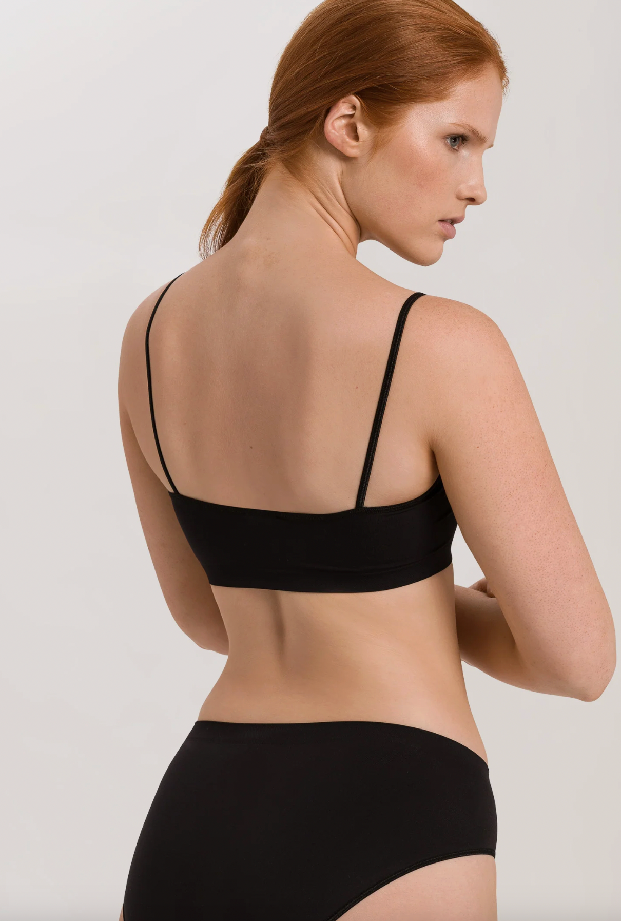 Hanro Touch Feeling Spaghetti Crop Top