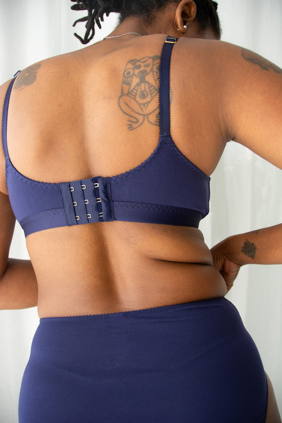 color: Navy