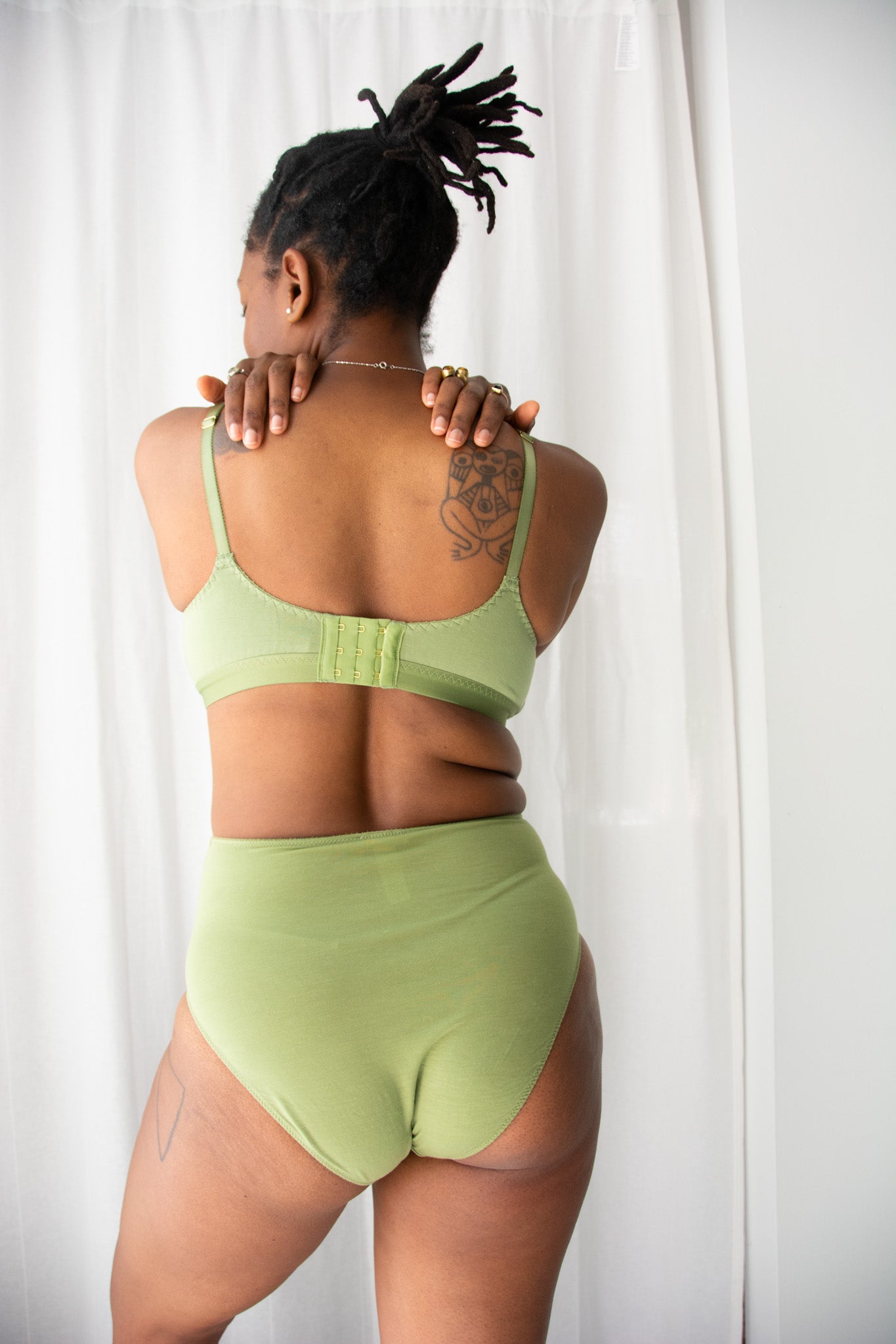 color: Olive