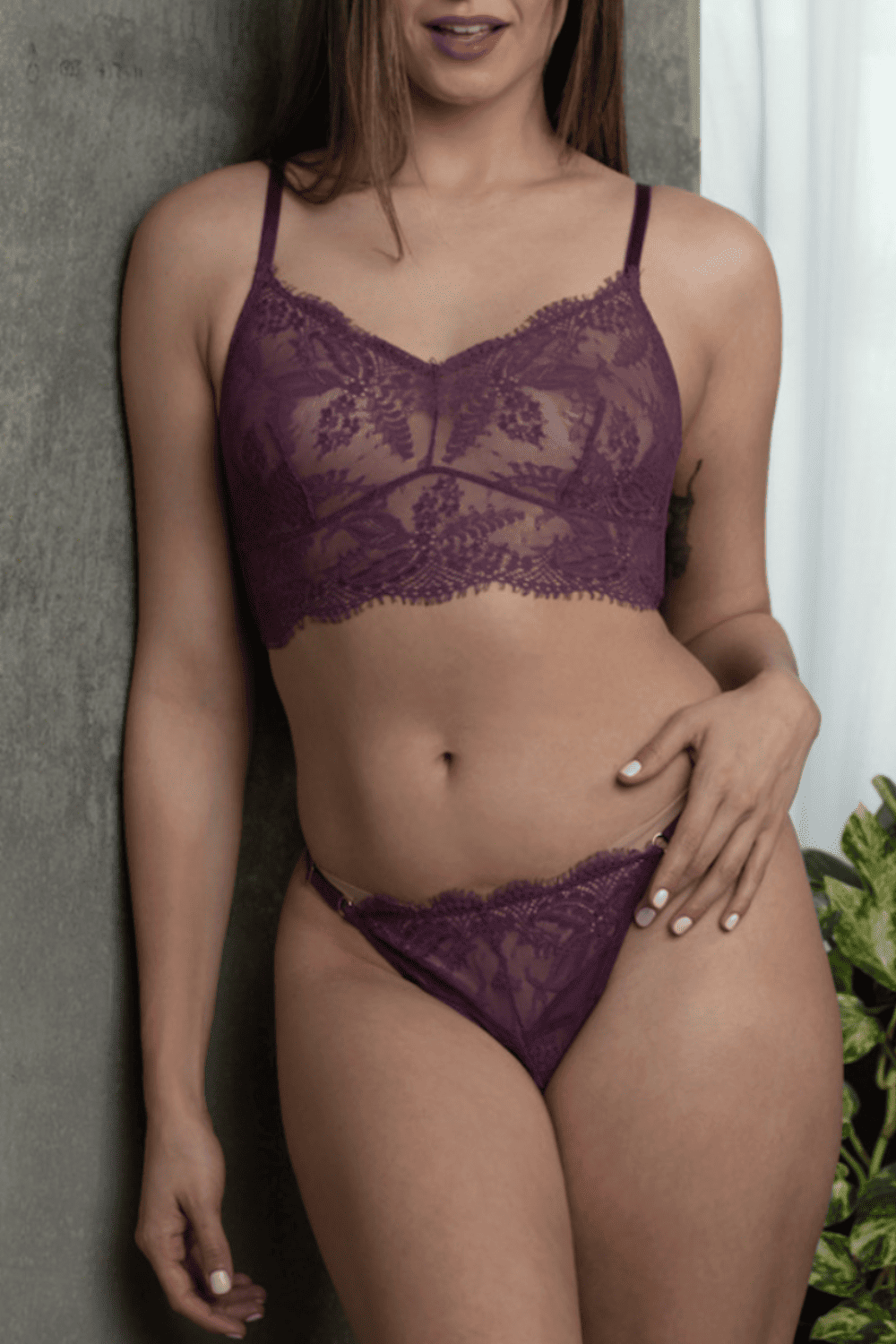 Samantha chang illusion adjustable string in dark berries, front view on a model.