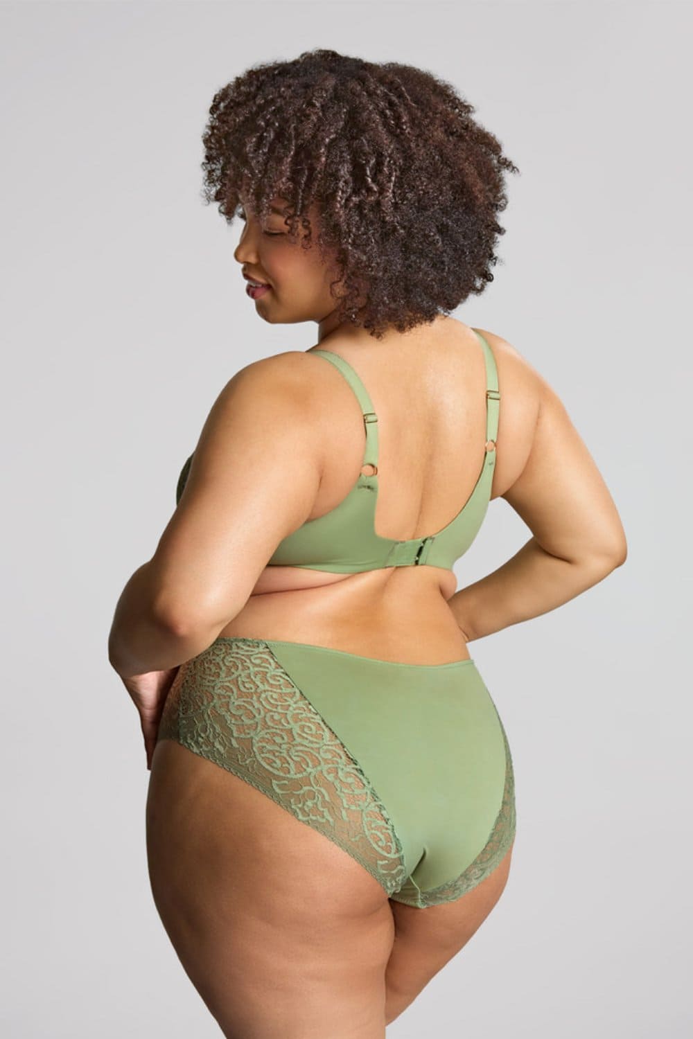 Sculptresse estel full cup bra in sage, back view on a model.