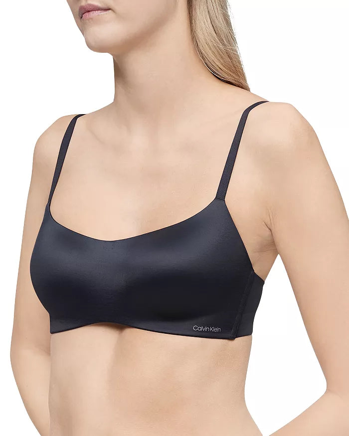 Calvin Klein - INVISIBLES COMFORT BRALETTE LIGHTLY LINED in Black