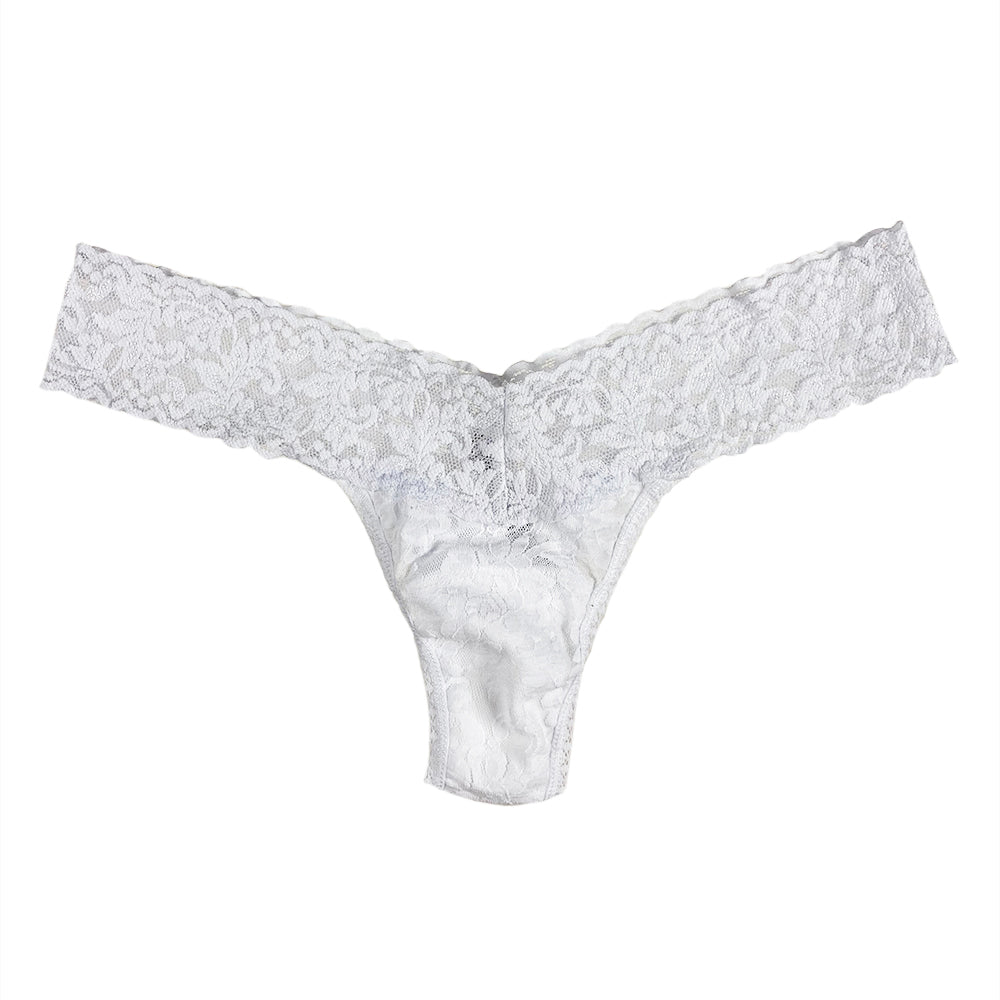 Hanky Panky 264277 Womens Signature Lace Low Rise Thong Underwear